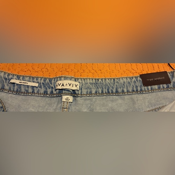 Ava & Viv High Rise Midi Denim Shorts 22R Relaxed Fit - Picture 4 of 5